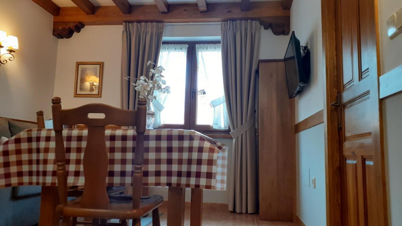 Apartamentos El Haya Cosgaya Eksteriør bilde