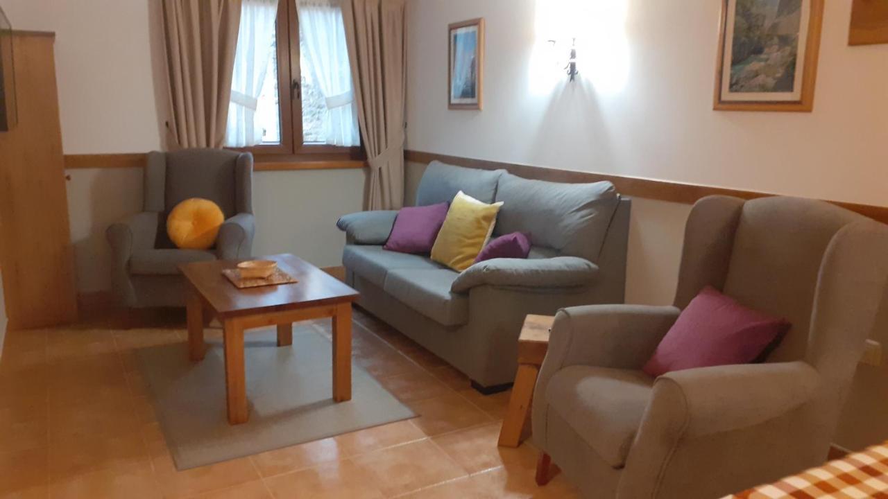 Apartamentos El Haya Cosgaya Eksteriør bilde