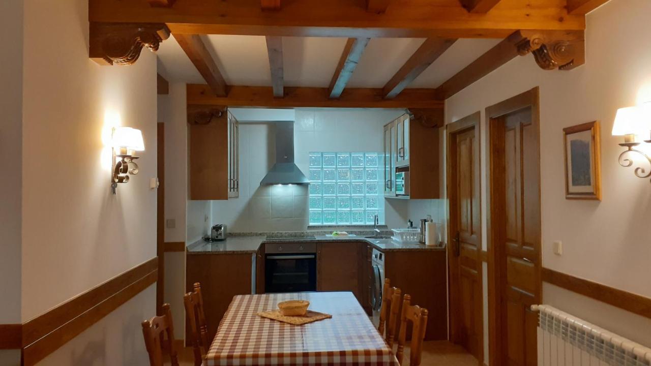 Apartamentos El Haya Cosgaya Eksteriør bilde