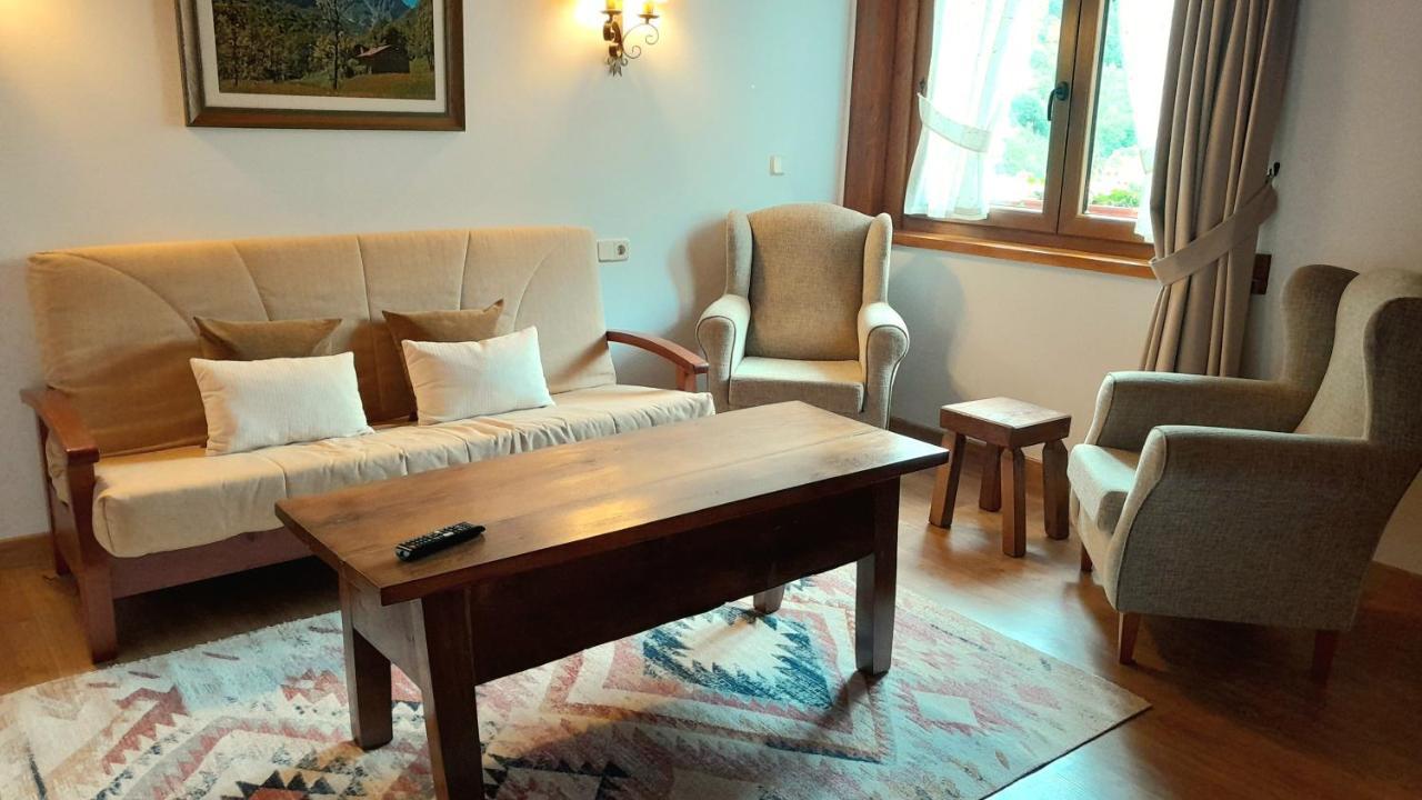 Apartamentos El Haya Cosgaya Eksteriør bilde